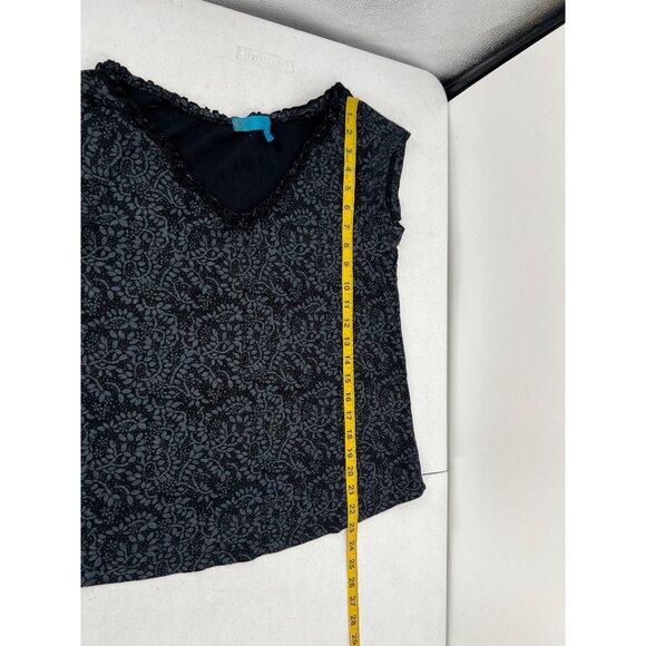 Fresh Produce Medium Black Gray Print Tee Artsy Cap Sleeve Coastal Casual USA - Picture 7 of 8